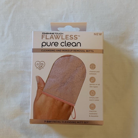NIB - Finishing Touch Flawless - Pure Clean - 7 Day Facial Cleansing Mitt Set - Picture 6 of 9
